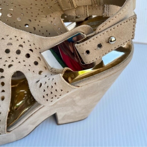 Carlos by Carlos Santana size 10 tan chunky heels used great condition - Picture 7 of 13